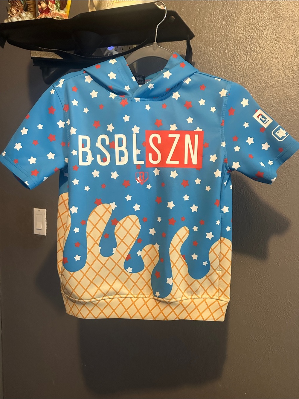 Kids' Blue & Tan Hooded Rashguard with Star Print